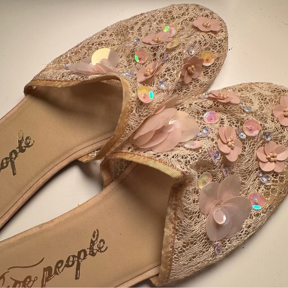 FREE PEOPLE allure embellished sequin mesh mules NWOT - Picture 4 of 5